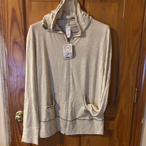 Beige Feather Design Hoodie - Picture 10 of 12